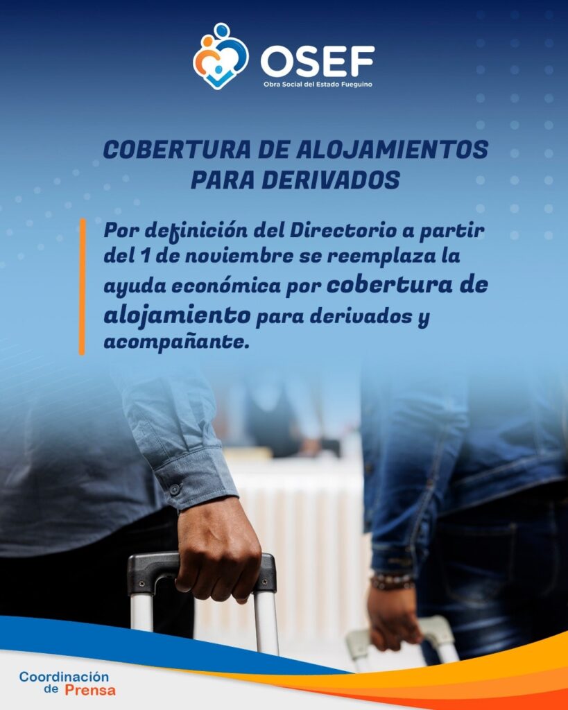 Afiliado junto a su acompañante ingresando a un hotel adherido a la cobertura de alojamiento durante una derivación médica.